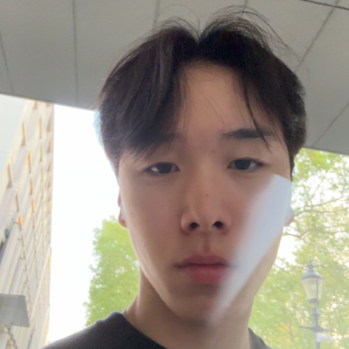 Photo of Daniel Zhang
