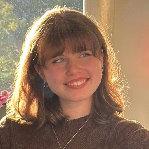 Photo of Emily Holden