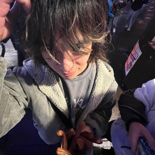 Photo of Max Lee